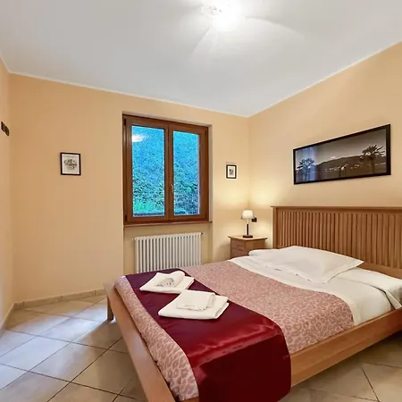 Clubhouse * Menaggio